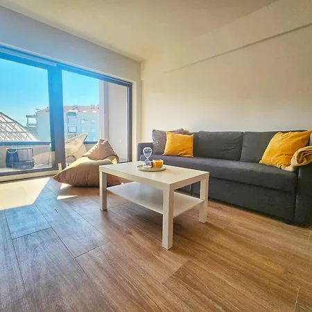 Modern Cityscape 扎达尔